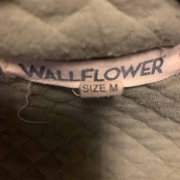 Wallflower - green quilted 3/4 zip sweater - Picture 2 of 2